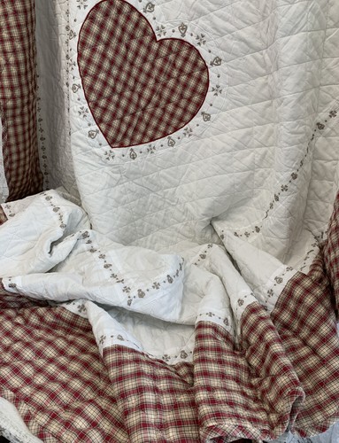 Tagesdecke kate creme rot herz - creme,